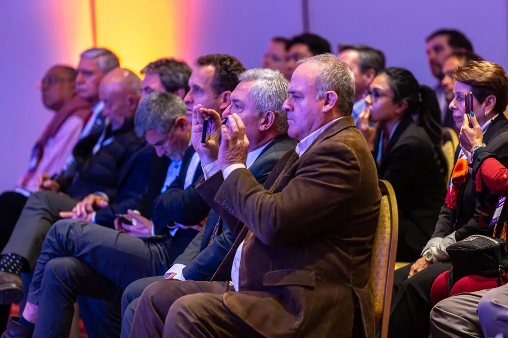 7f92174c-1382-4399-b363-7b531d7e2bd4